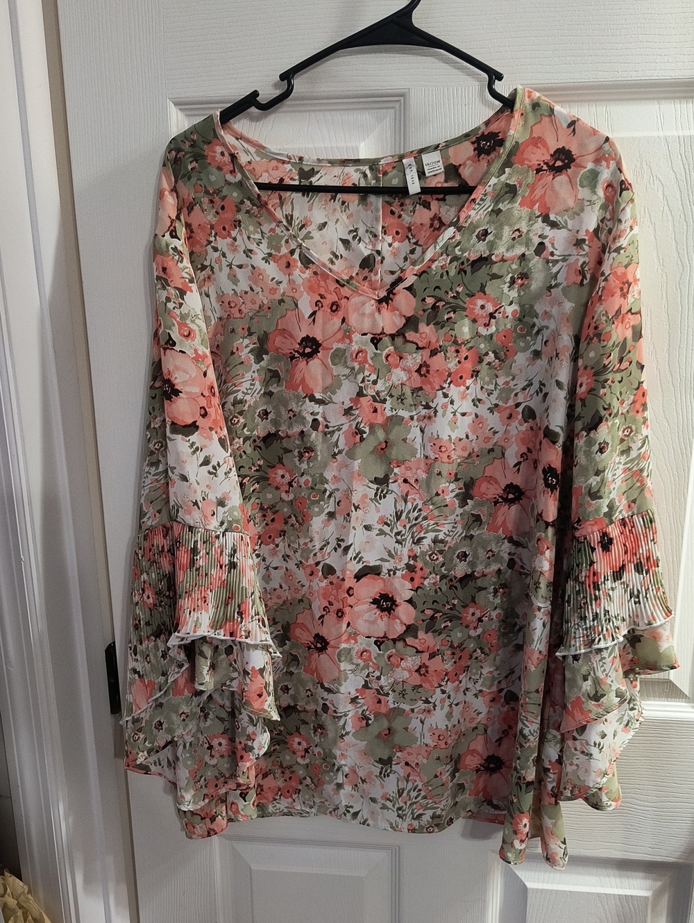Floral V-Neck Ruffle Sleeve Blouse - Peach & Green